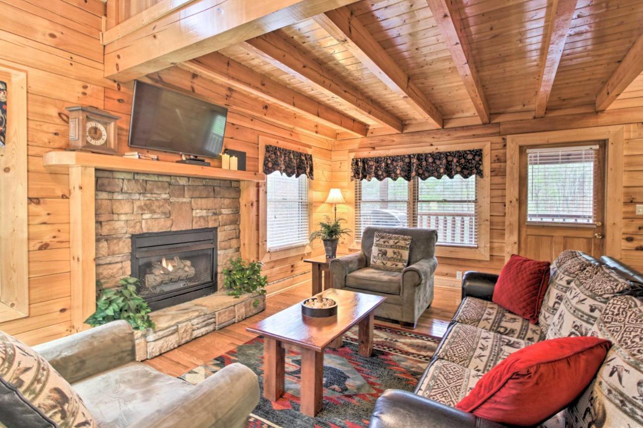 Cabin With Hot Tub About 2 Mi To Island In Pigeon Forge! Exterior foto